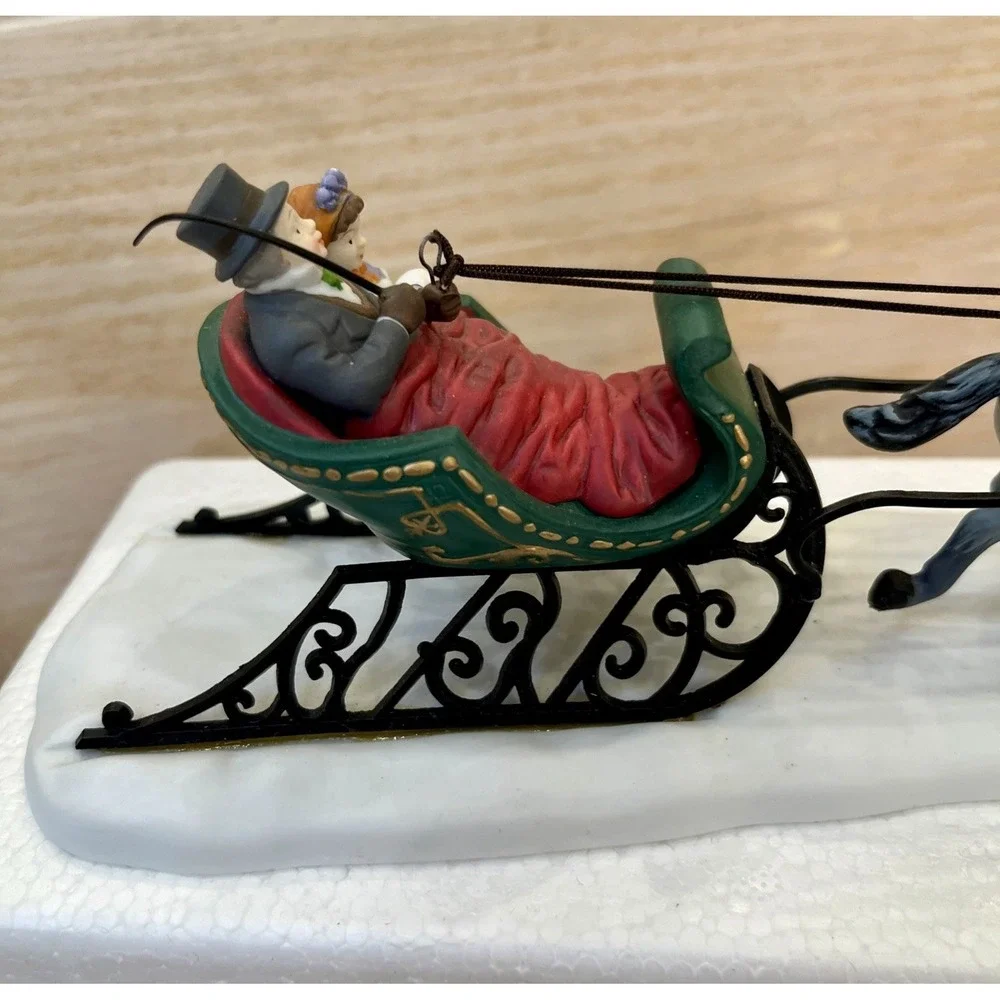 Dept 56 Heritage Village 58203 Dashing Though The Snow  1994